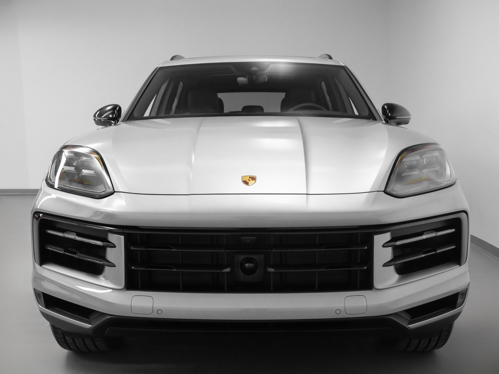 Used 2025 Porsche Cayenne image 16