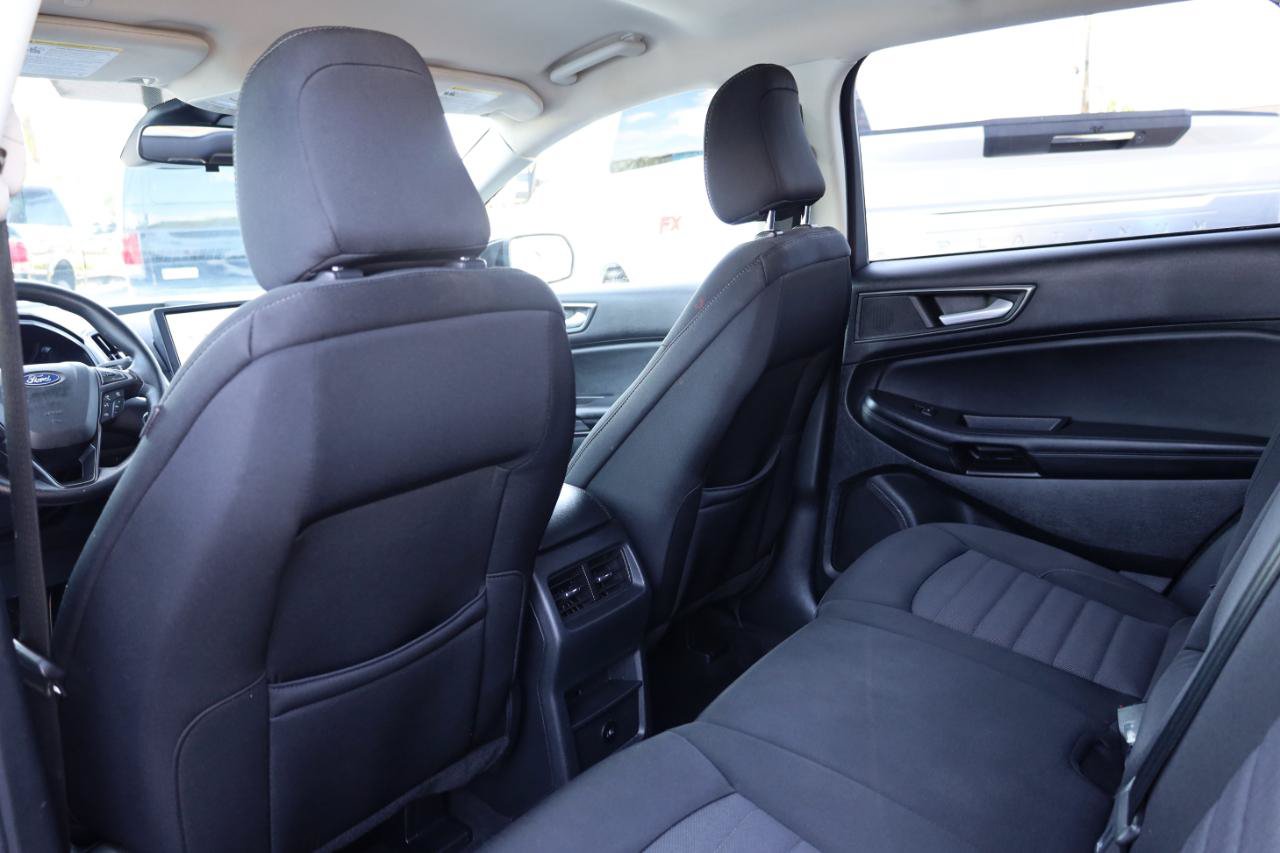 Used 2022 Ford Edge SE w/ Black Appearance Package AWD/4WD image 13