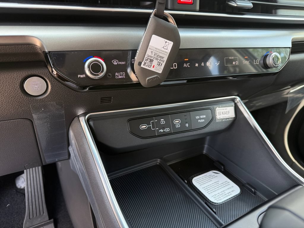 New 2027 Kia Carnival EX FWD image 28