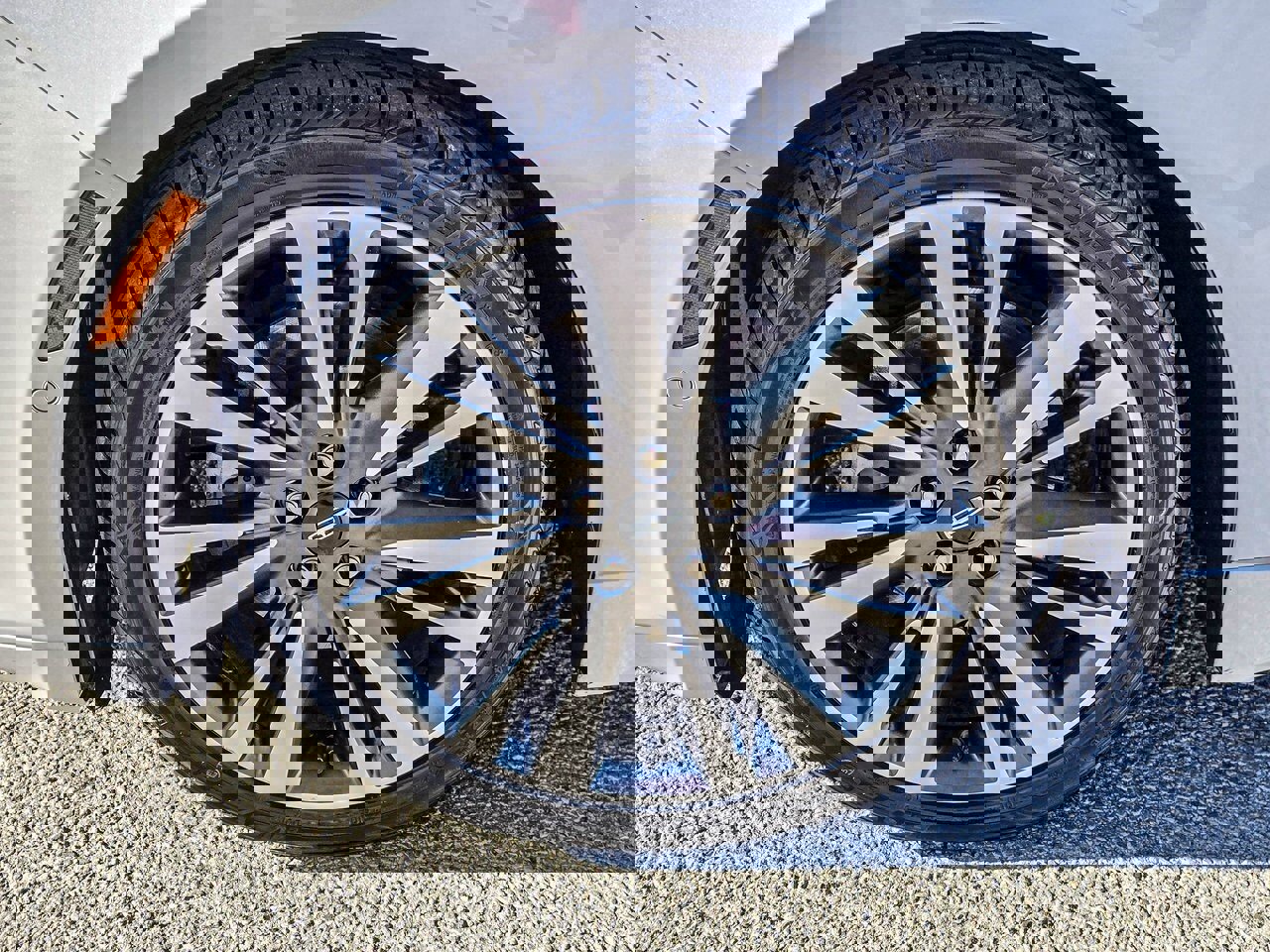 Used 2019 Lincoln MKZ Reserve w/ Luxury Package image 10