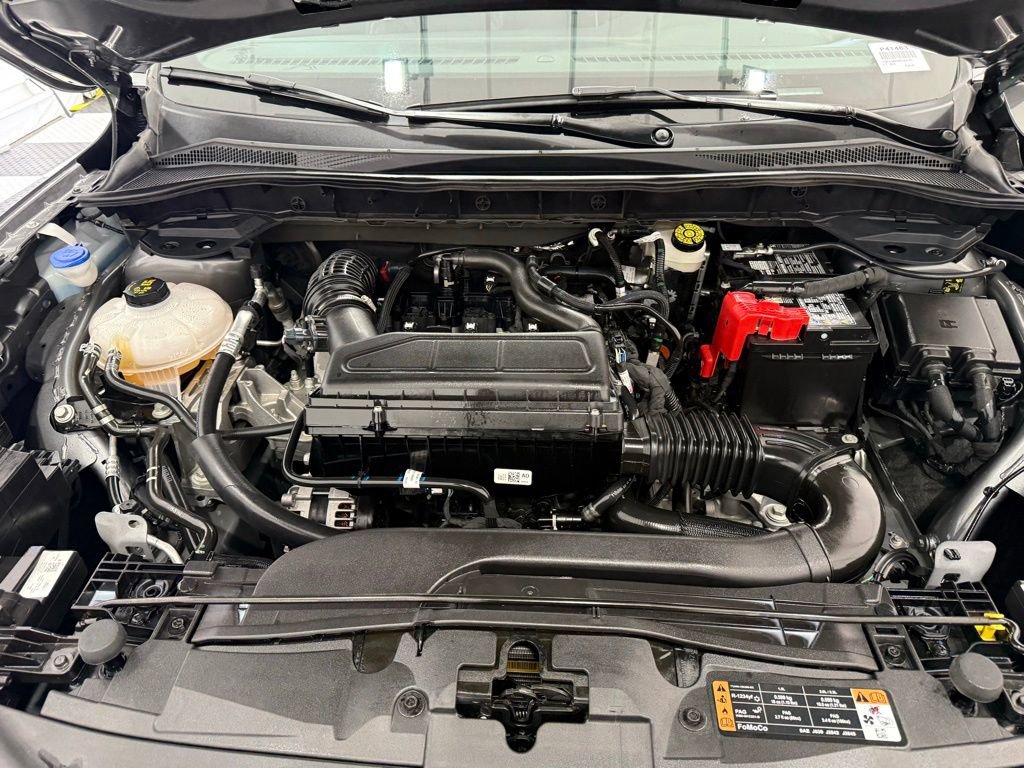 Certified 2025 Ford Escape ST-Line image 8