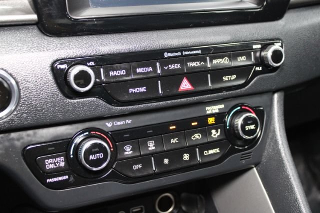 Used 2018 Kia Niro LX FWD image 17