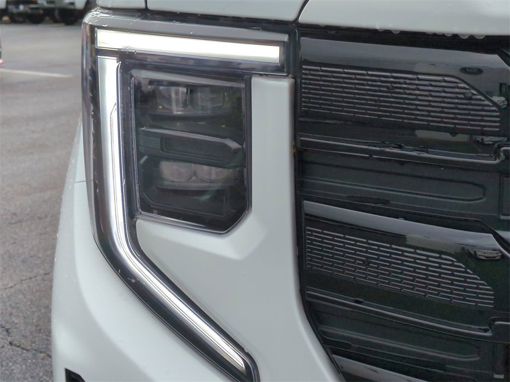 Used 2025 GMC Sierra 1500 Elevation image 10