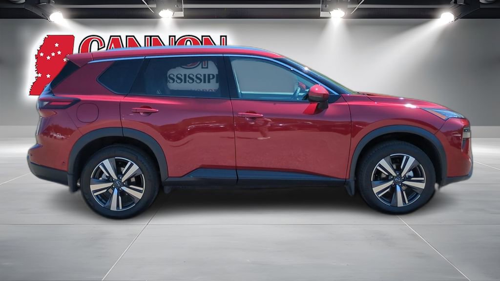 Used 2024 Nissan Rogue SL image 4