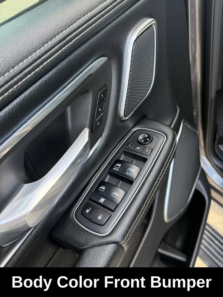 Used 2019 RAM 1500 Laramie AWD/4WD image 16