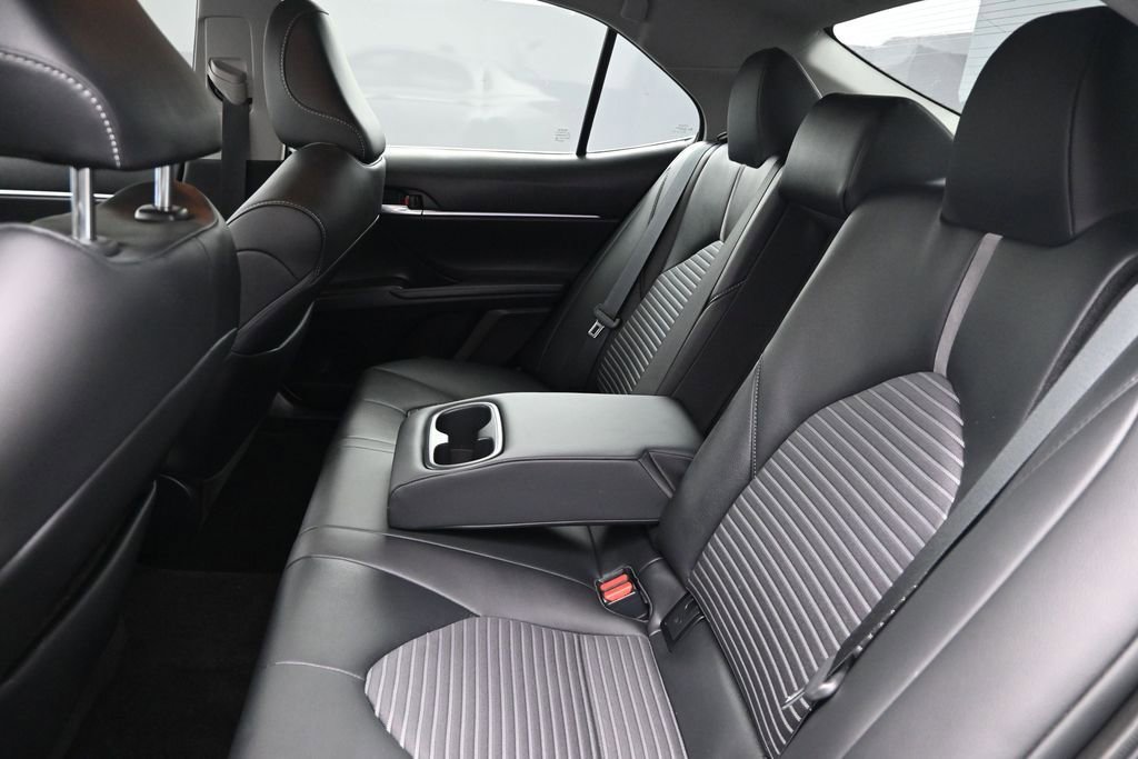 Used 2023 Toyota Camry SE FWD image 14
