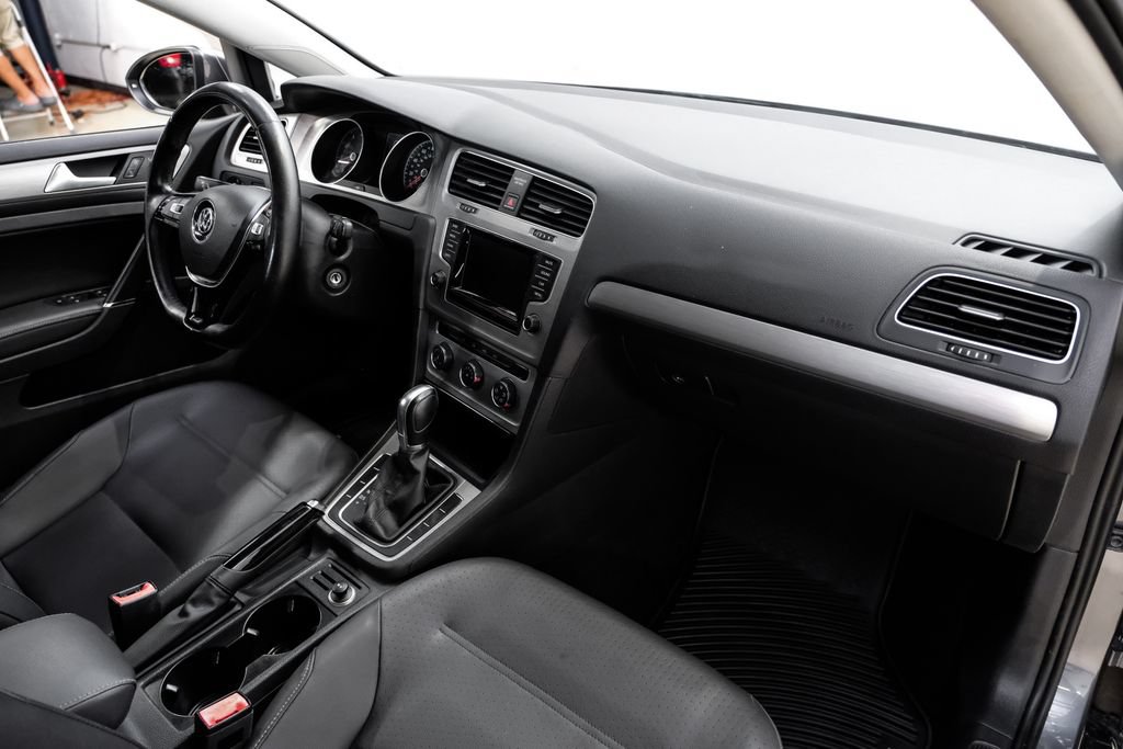 Used 2015 Volkswagen Golf S FWD image 12