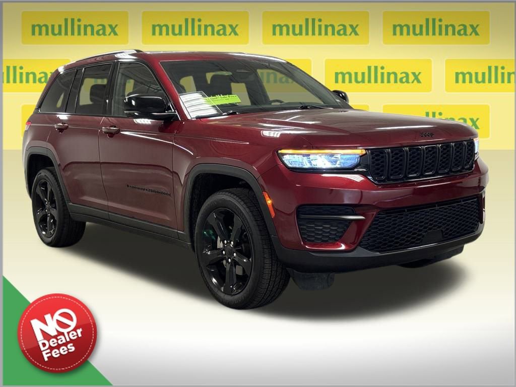 Used 2023 Jeep Grand Cherokee Altitude