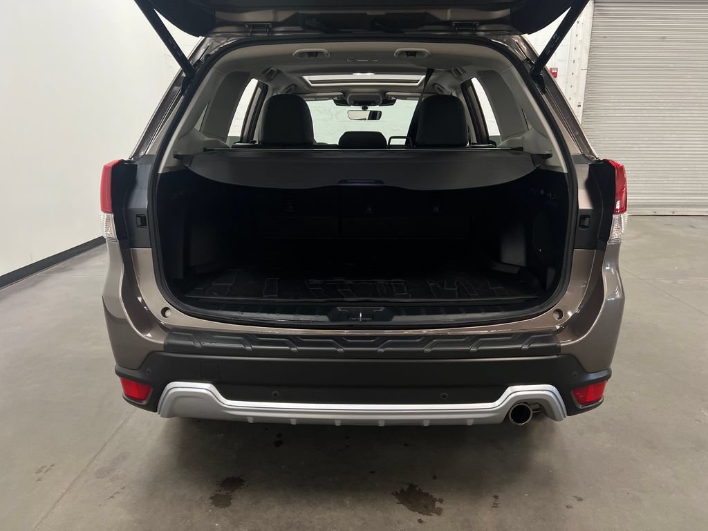 Used 2024 Subaru Forester Touring w/ POP Package 3 AWD/4WD image 25