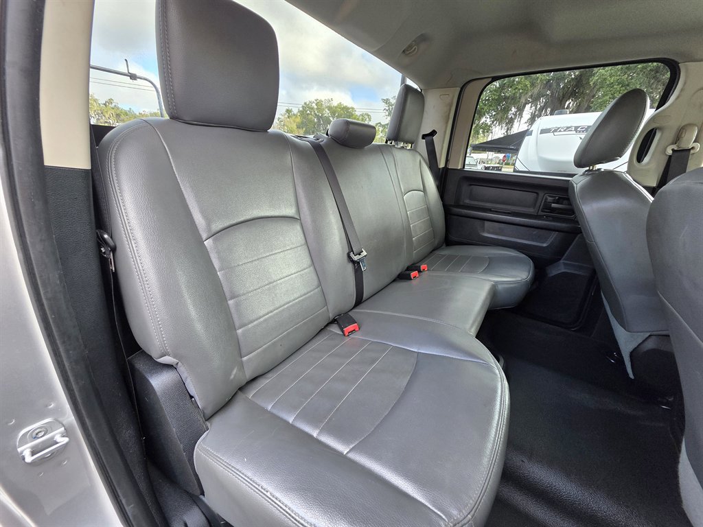 Used 2014 RAM 3500 Tradesman image 28