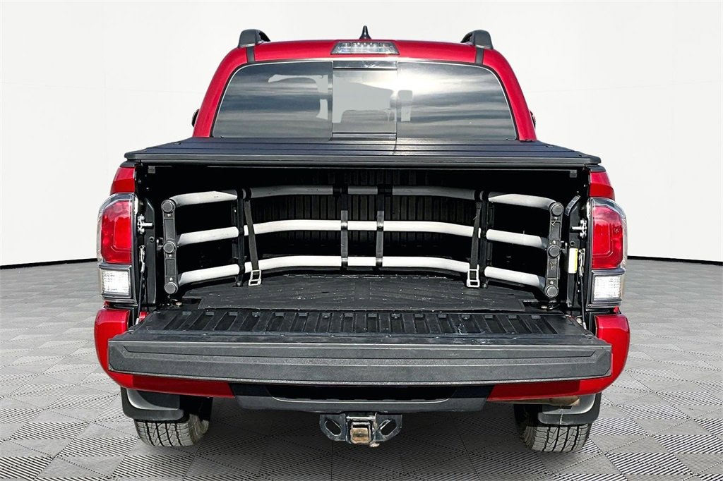 Used 2022 Toyota Tacoma TRD Sport image 18