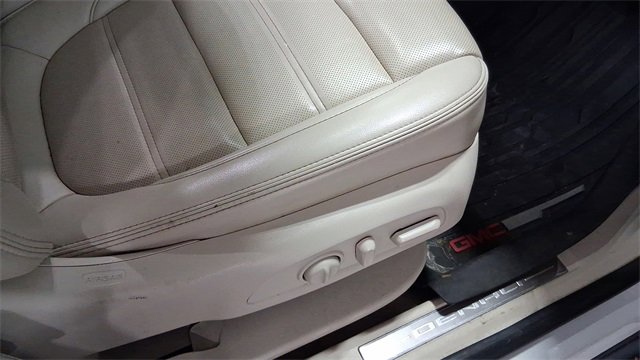 Used 2022 GMC Acadia Denali w/ Denali Technology Package image 20