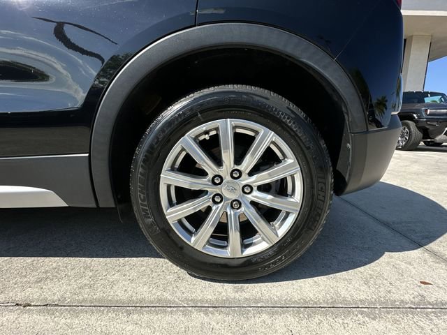 Used 2019 Cadillac XT4 Premium Luxury w/ Driver Awareness Package FWD image 18