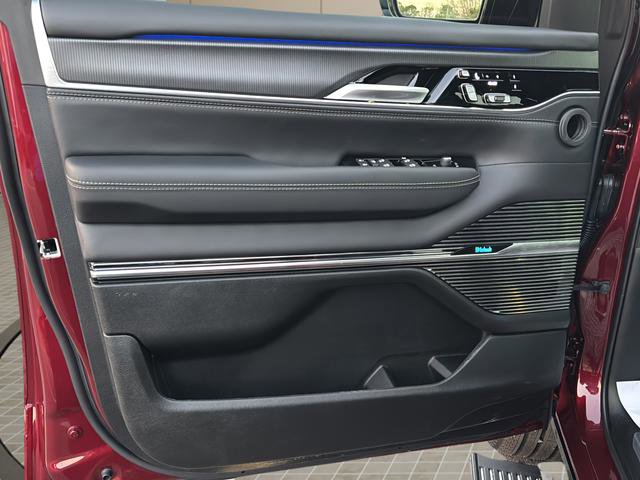 New 2026 Jeep Grand Wagoneer Summit w/ Rear Seat Video Group I image 16