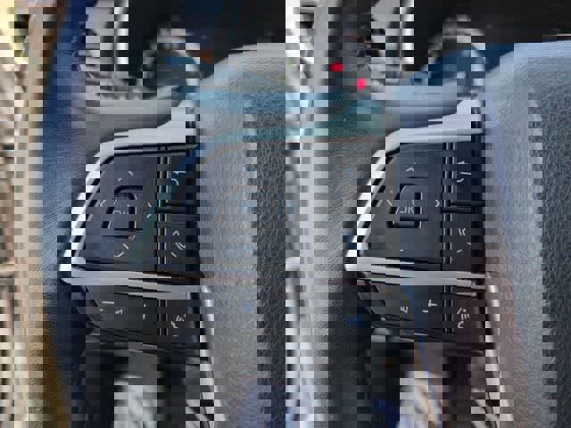 Used 2022 Toyota Highlander XLE image 24