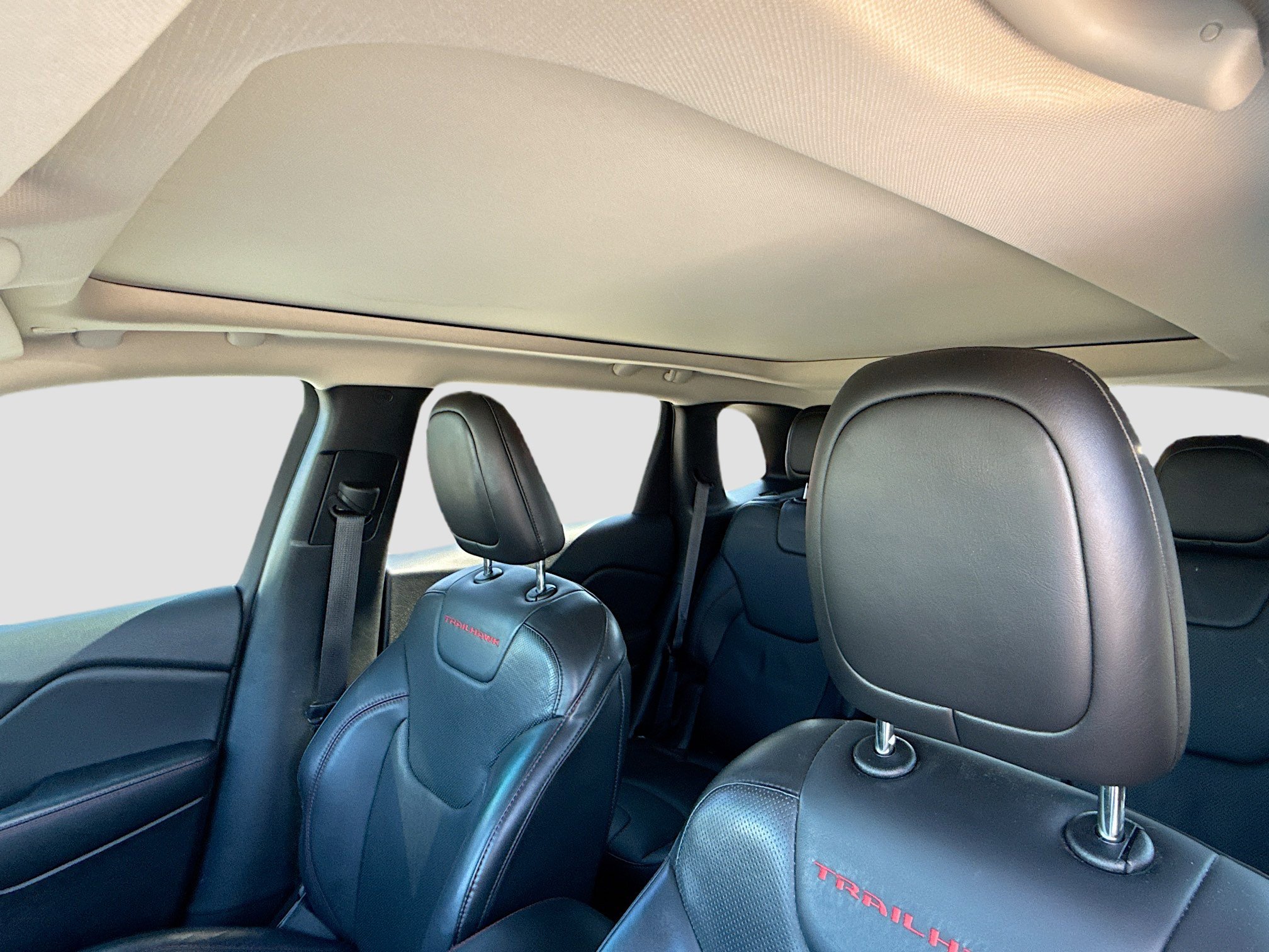 Used 2018 Jeep Cherokee Trailhawk w/ Quick Order Package 27L image 26