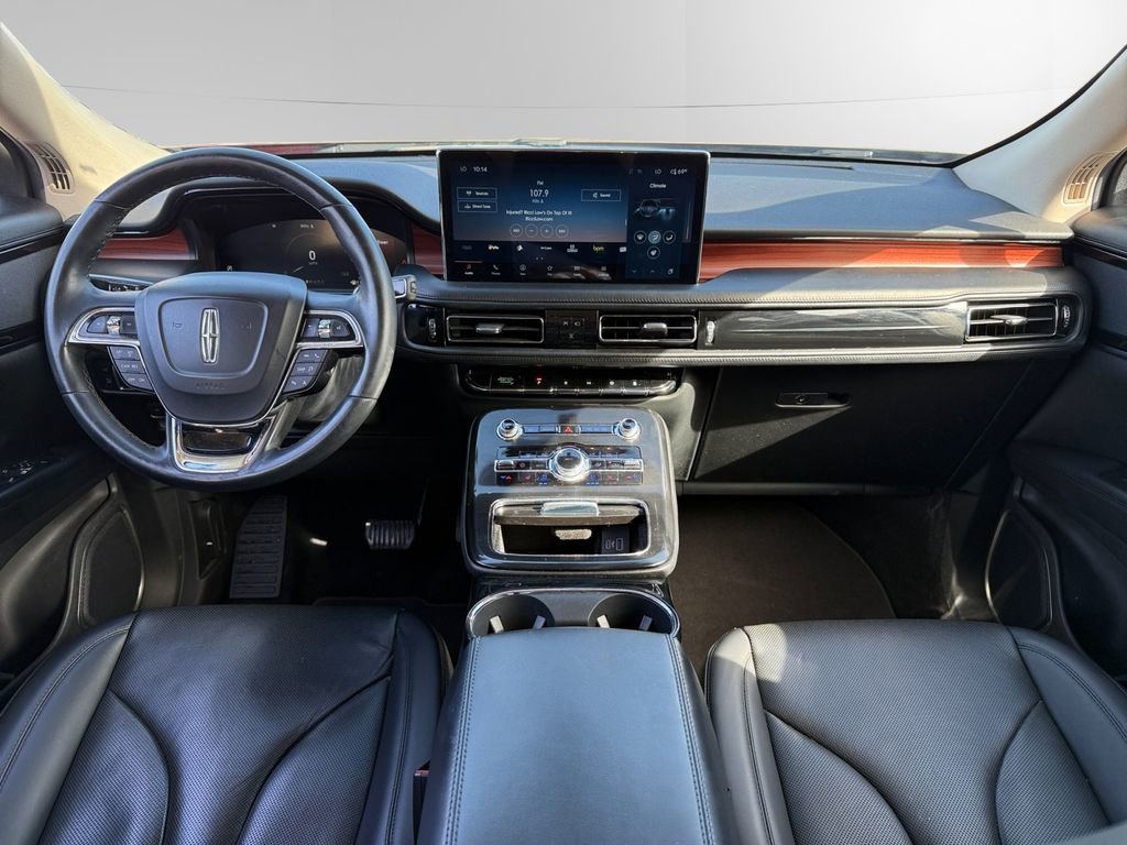 Used 2022 Lincoln Nautilus Reserve image 11