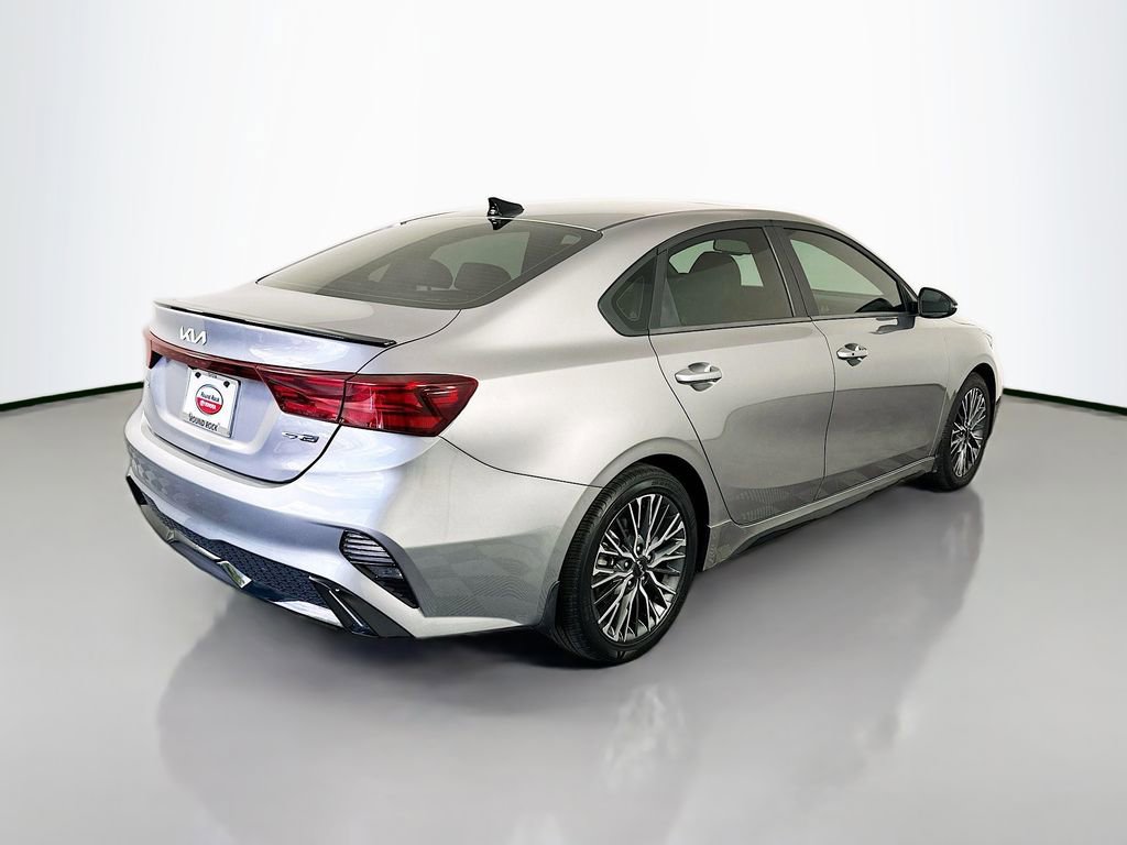 Used 2024 Kia Forte GT-Line w/ GT-Line Premium Package image 5