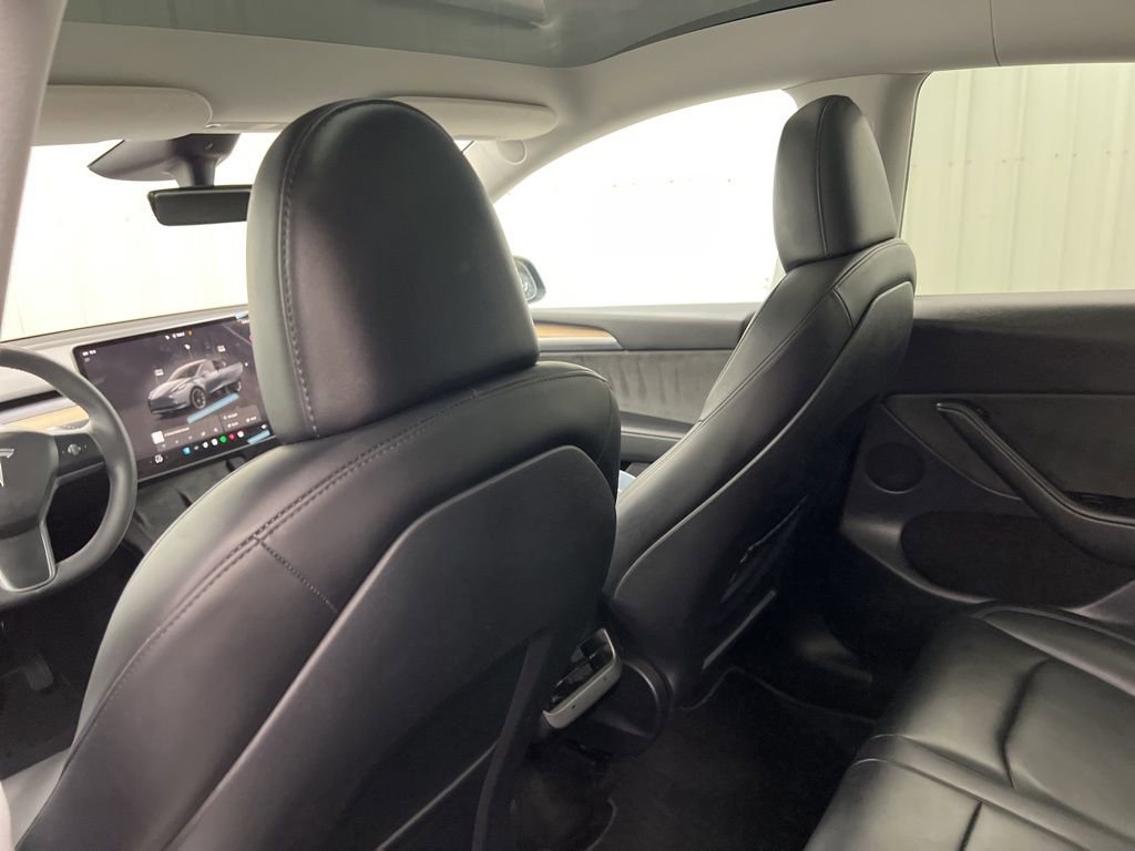 Used 2023 Tesla Model Y Long Range image 14