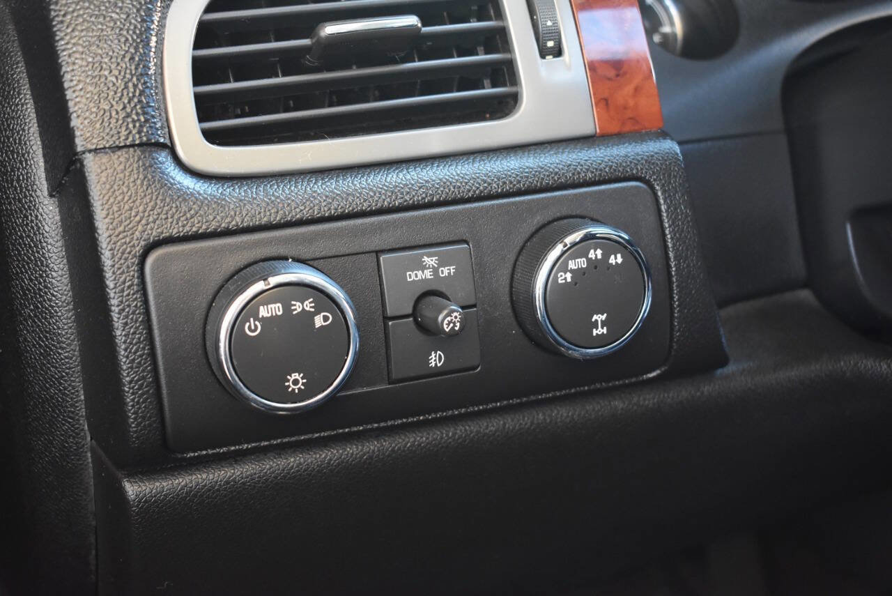 Used 2012 Chevrolet Tahoe LTZ image 36