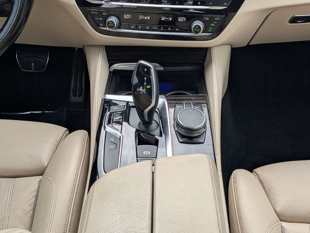 Used 2018 BMW 540i RWD image 17