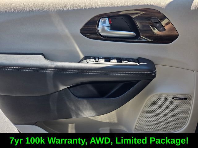 Used 2022 Chrysler Pacifica Limited w/ Uconnect Theater Family Group AWD/4WD image 22