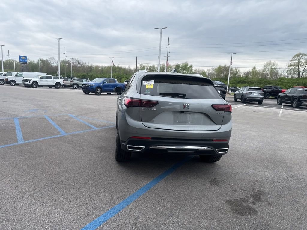 Used 2025 Buick Envision Preferred image 12