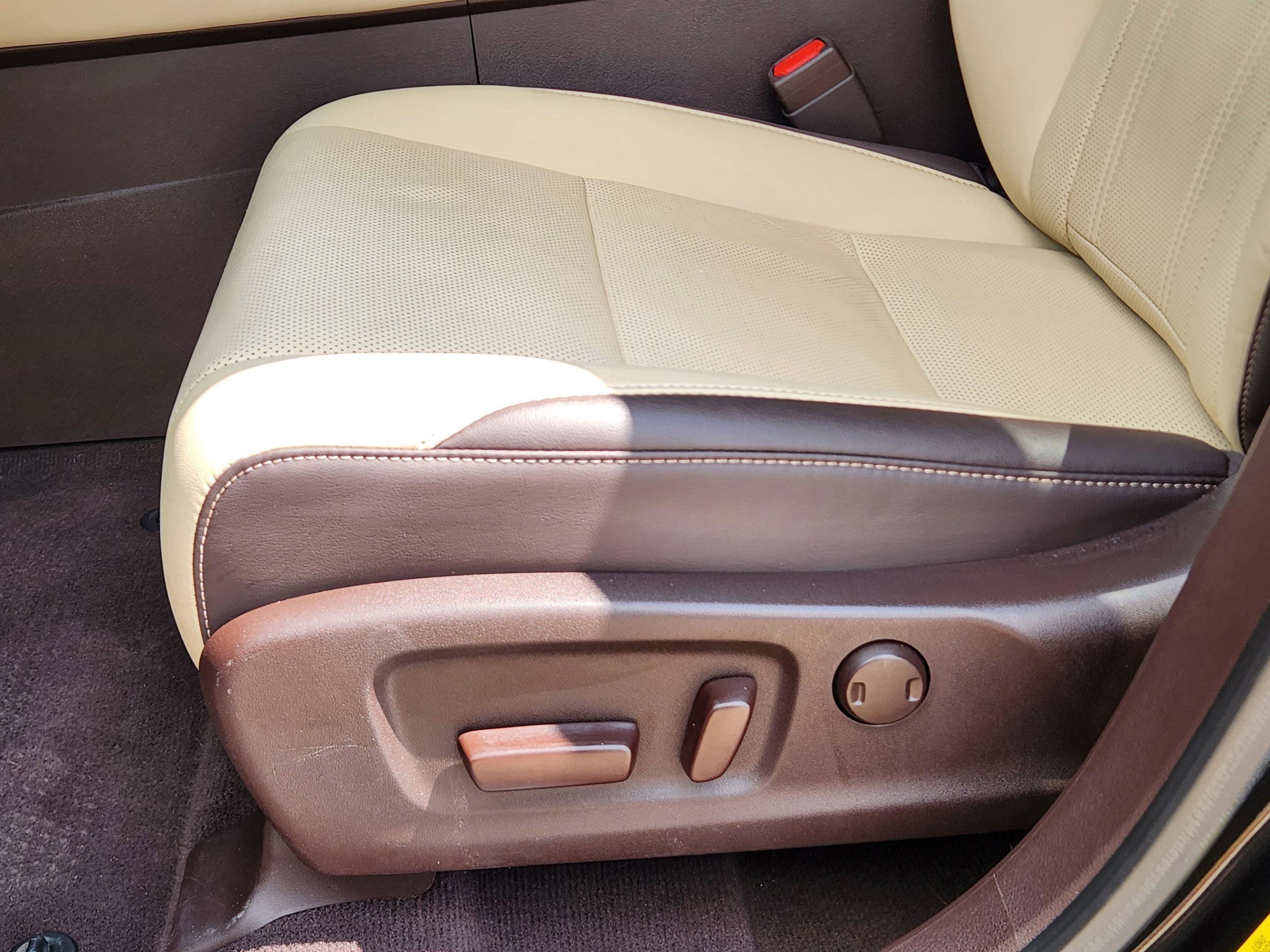 Used 2019 Lexus RX 350 AWD w/ Navigation Package image 16