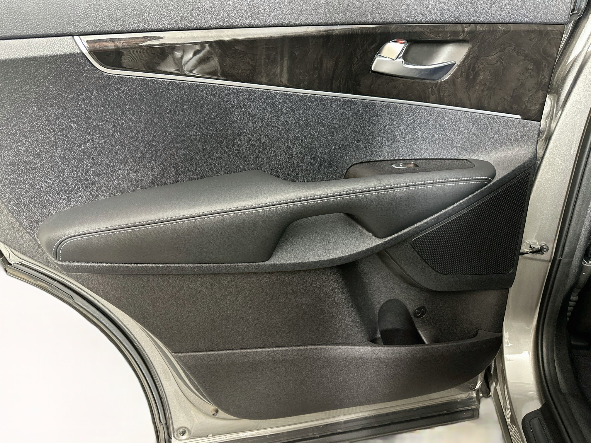 Used 2016 Kia Sorento FWD w/ LX Convenience Package image 24