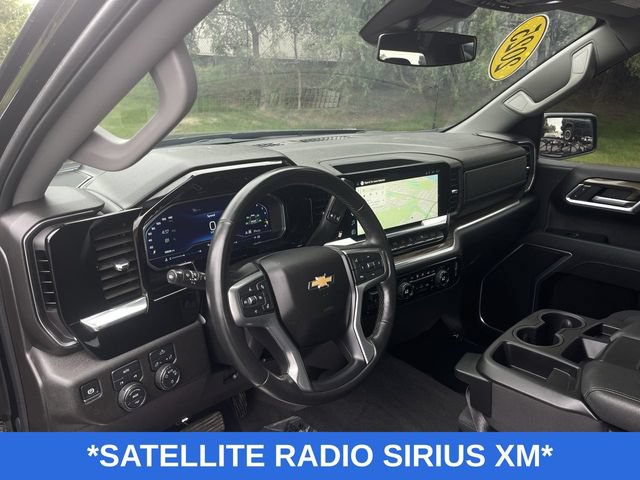Used 2025 Chevrolet Silverado 1500 LT AWD/4WD image 11
