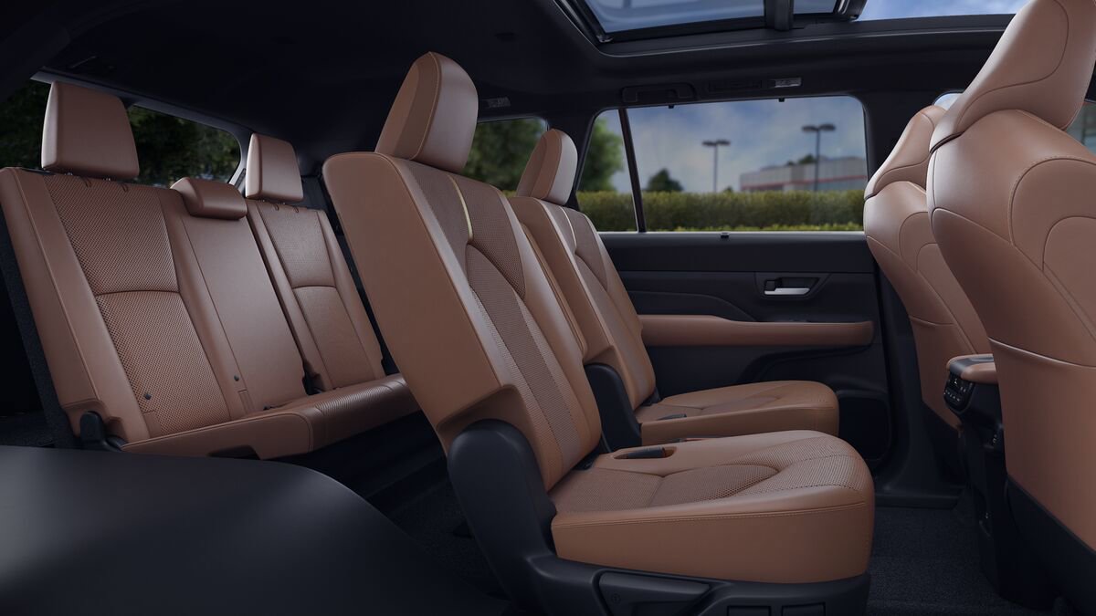 New 2026 Toyota Grand Highlander AWD Hybrid image 21