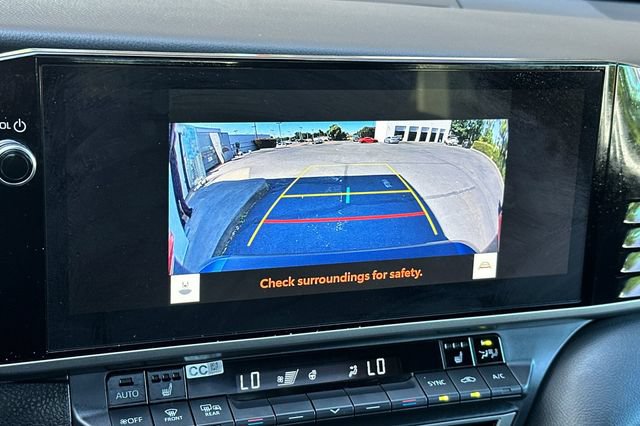 Used 2025 Toyota Camry XSE FWD image 15