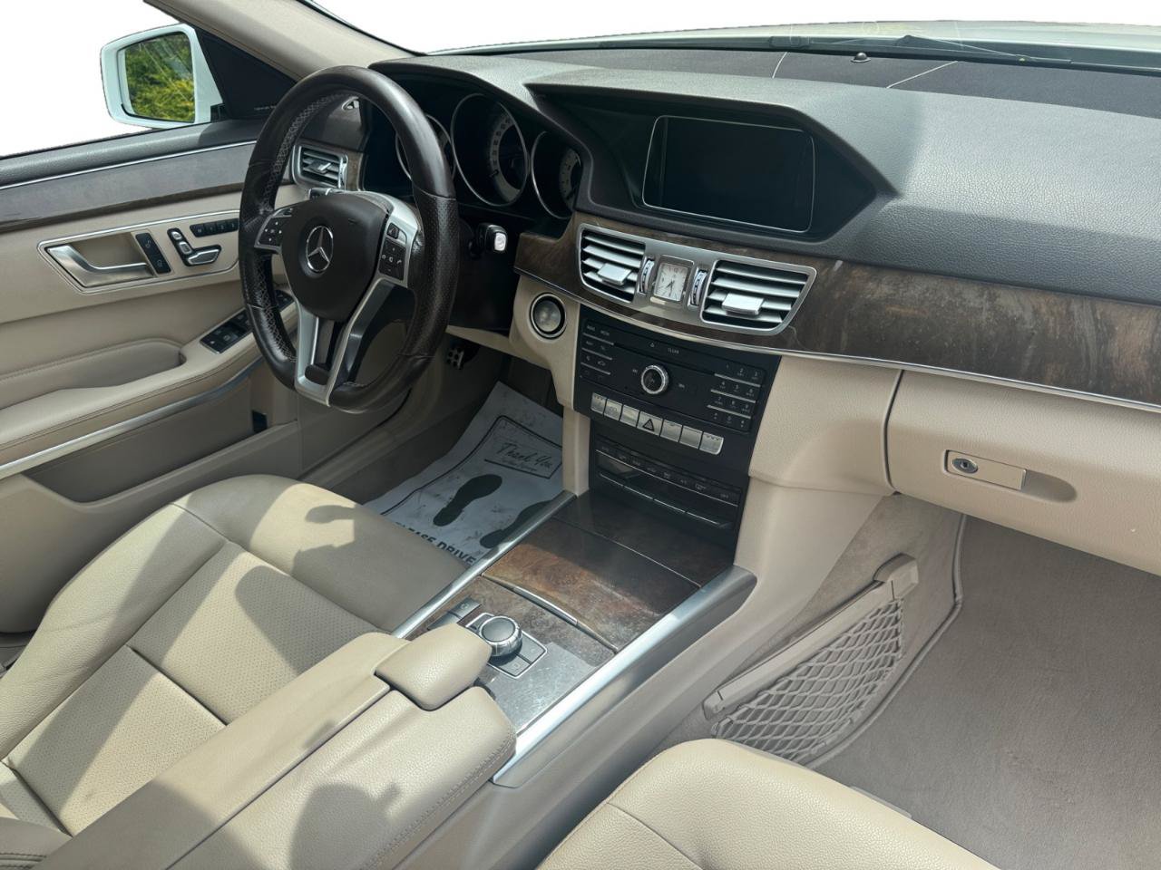 Used 2016 Mercedes-Benz E 350 4MATIC Sedan image 4