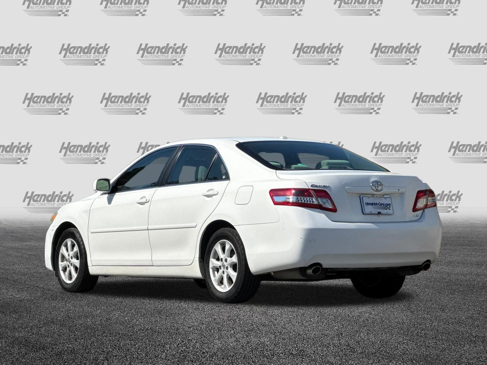 Used 2010 Toyota Camry LE FWD image 7