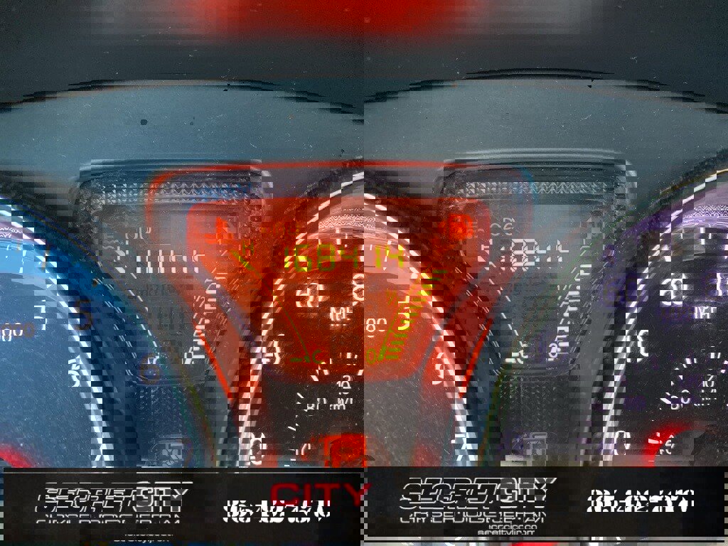 Used 2014 Nissan Versa SV image 10