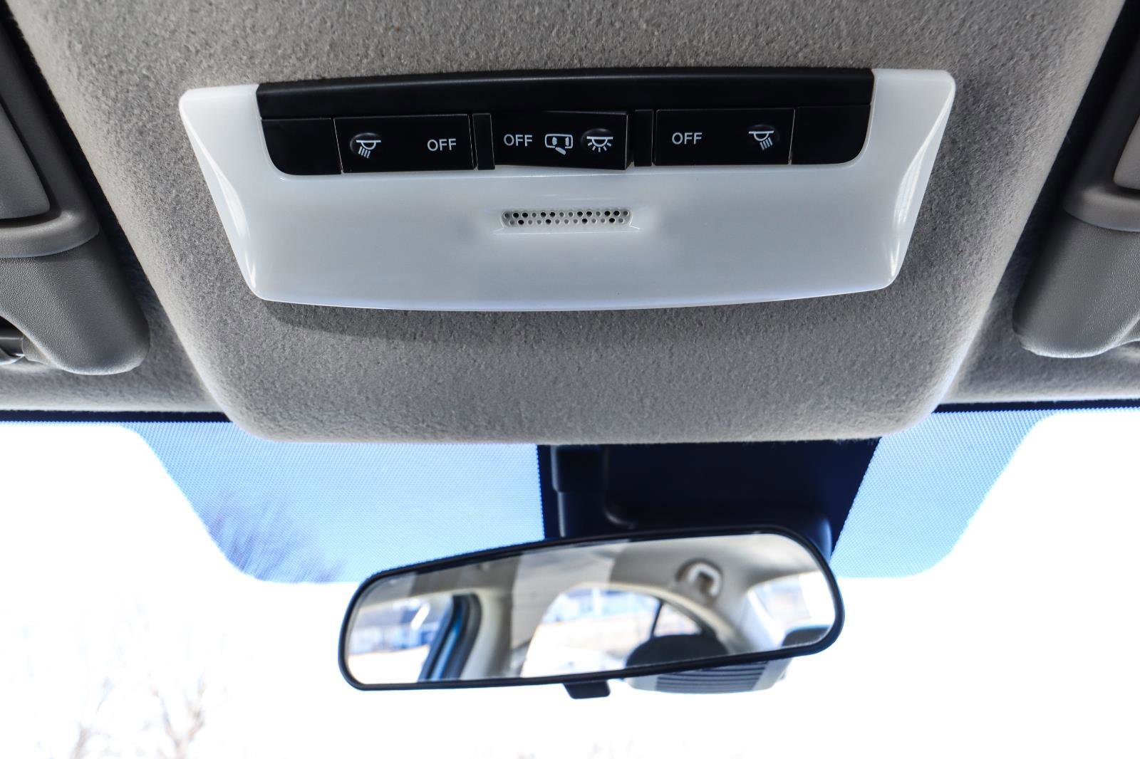 Used 2024 Nissan Versa S w/ Trunk Package image 30