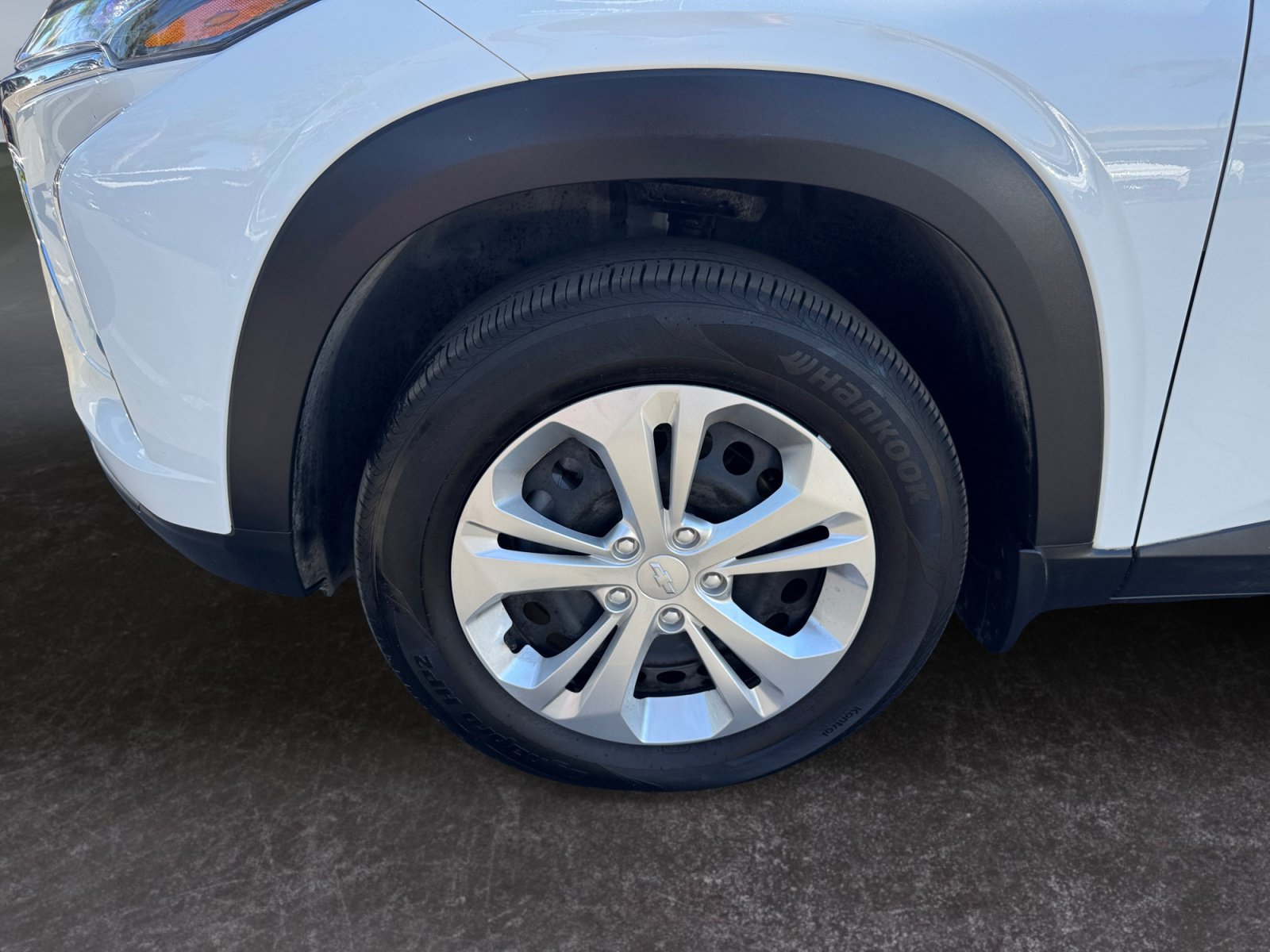 Used 2026 Chevrolet Trax LS FWD image 14