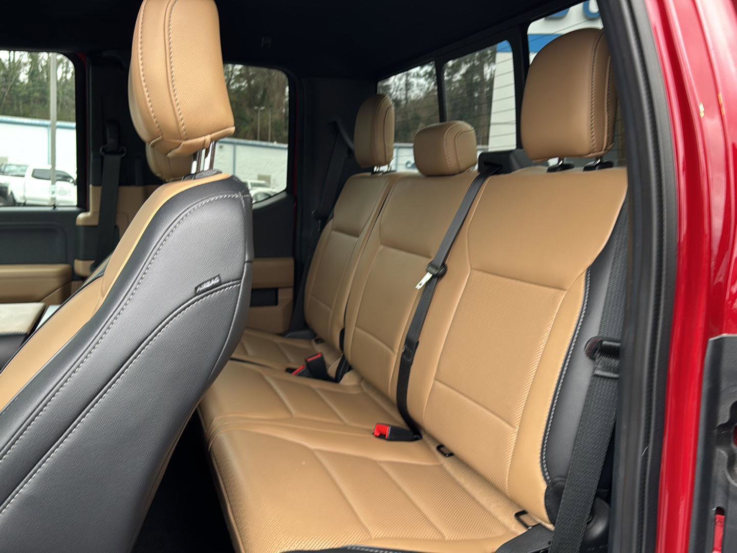 Used 2022 Ford F150 Lariat w/ Equipment Group 502A High image 9