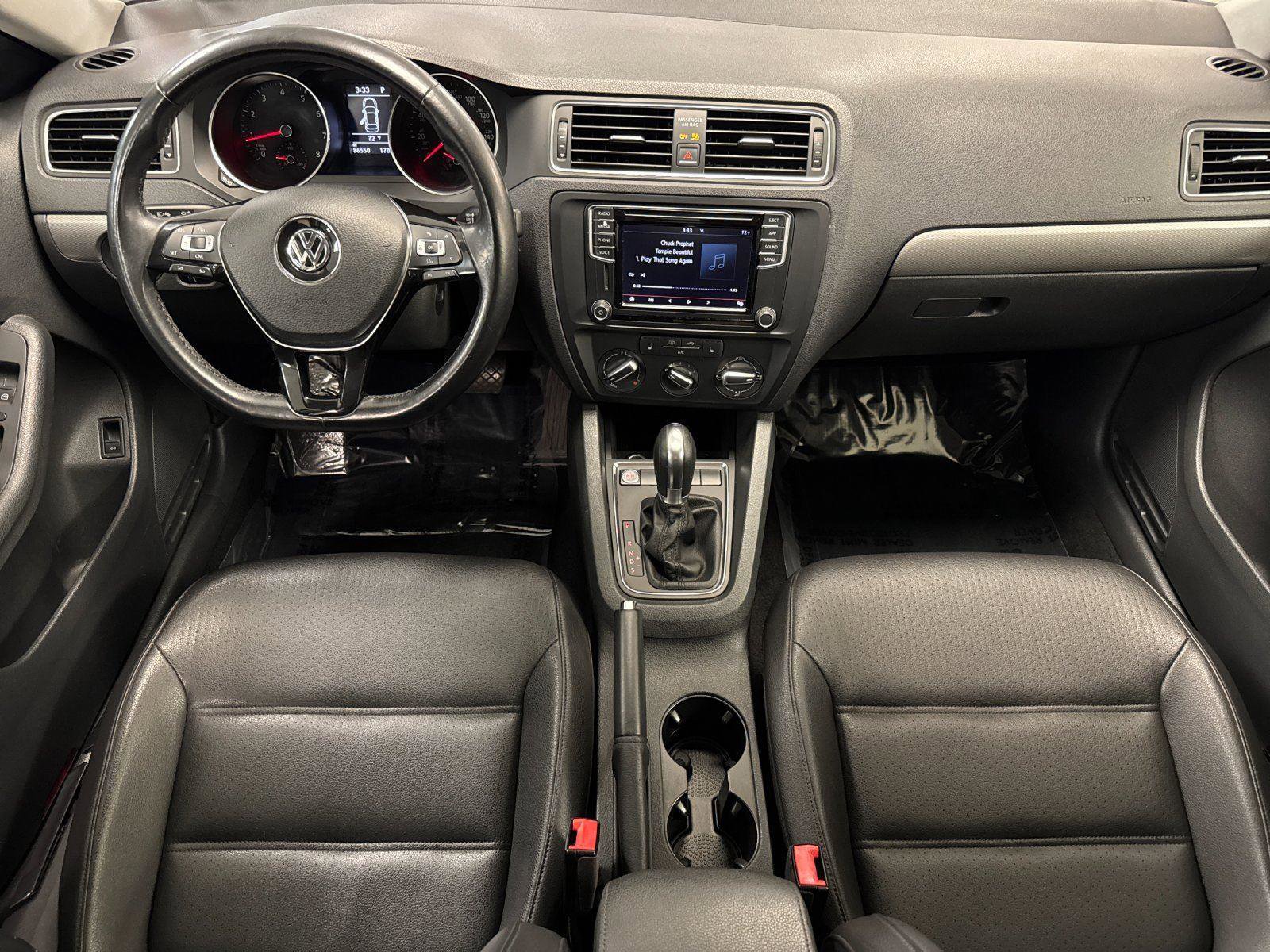 Used 2018 Volkswagen Jetta SE image 12