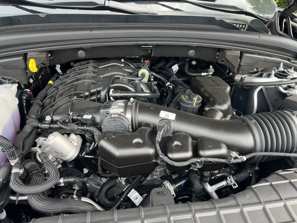 New 2025 Jeep Grand Cherokee Altitude image 4