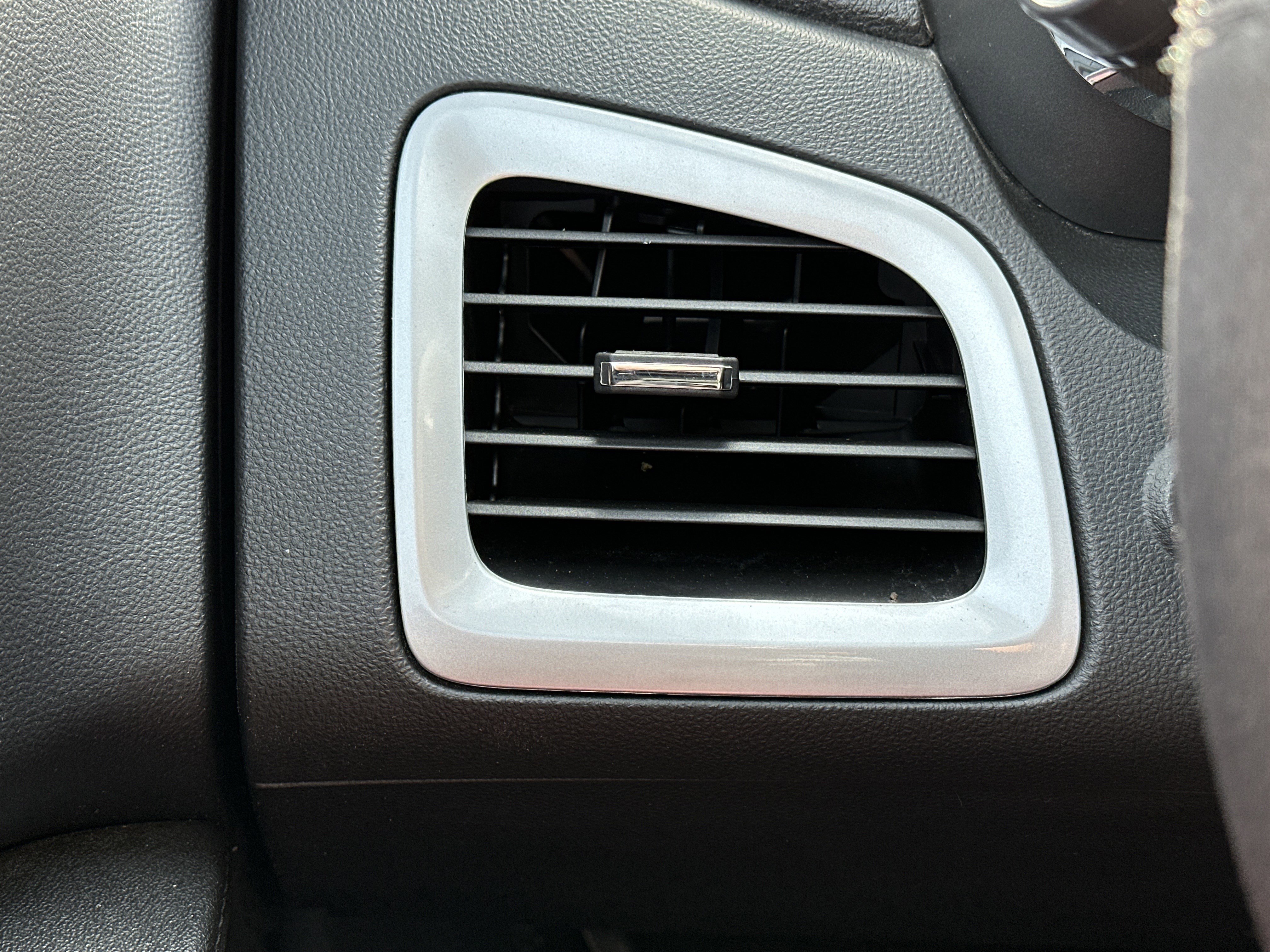 Used 2017 GMC Terrain SLT w/ Open Road Package image 29