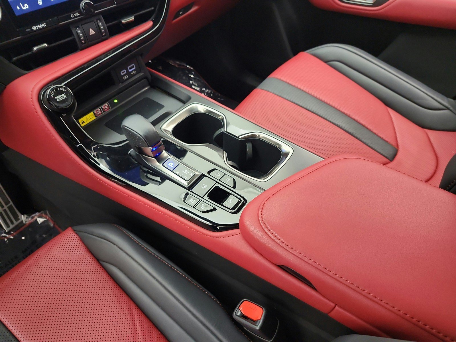 Used 2024 Lexus NX 350 F Sport AWD/4WD image 11