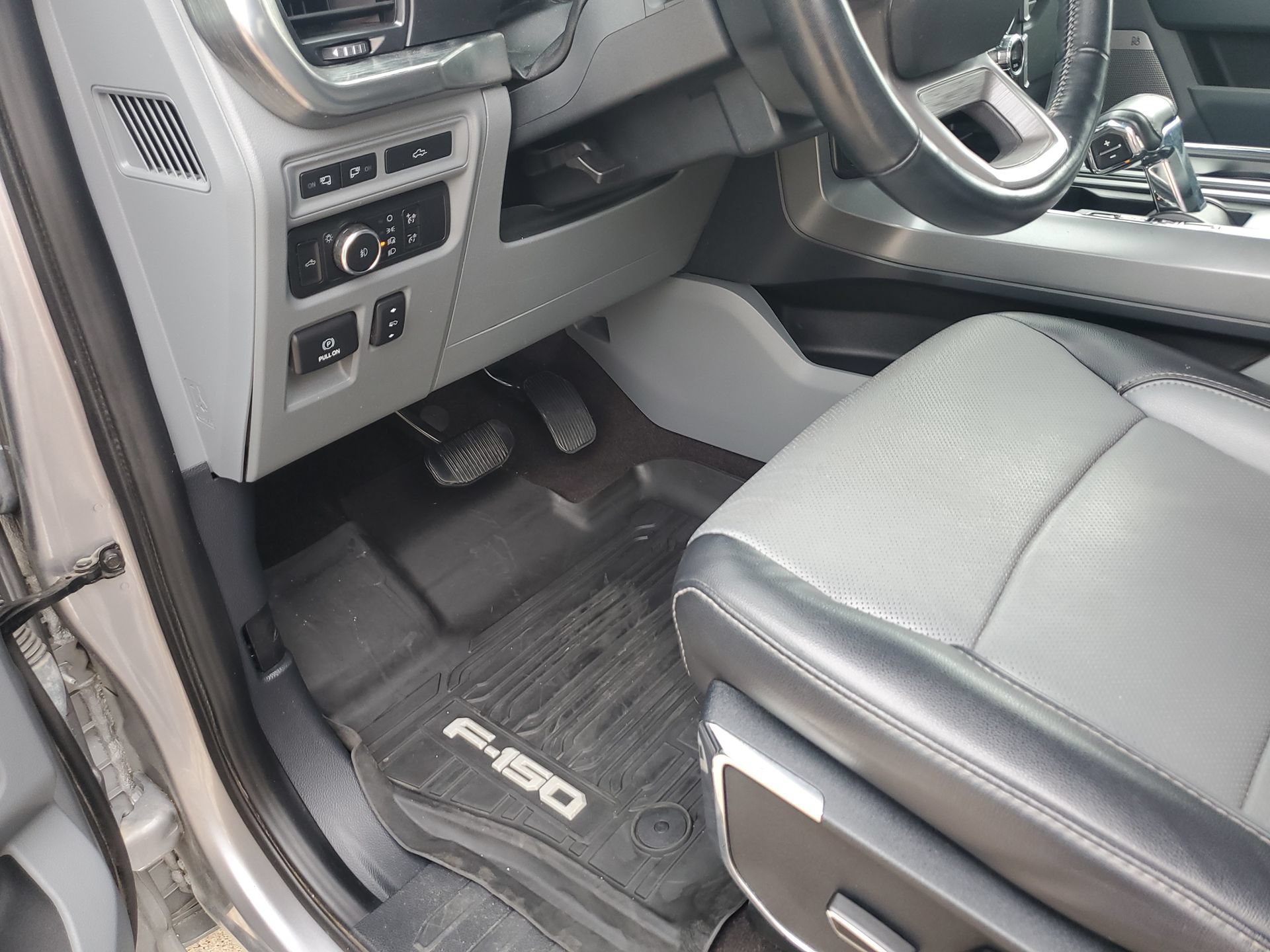 Used 2021 Ford F150 Lariat AWD/4WD image 26