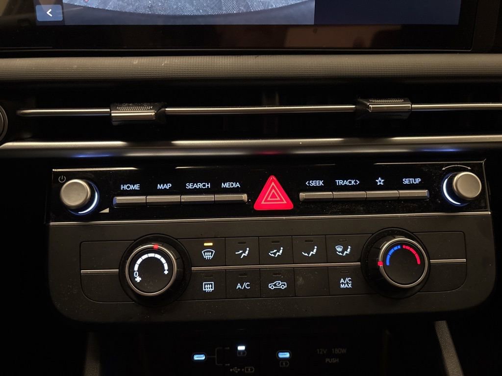 Certified 2026 Hyundai Santa Cruz SE image 18