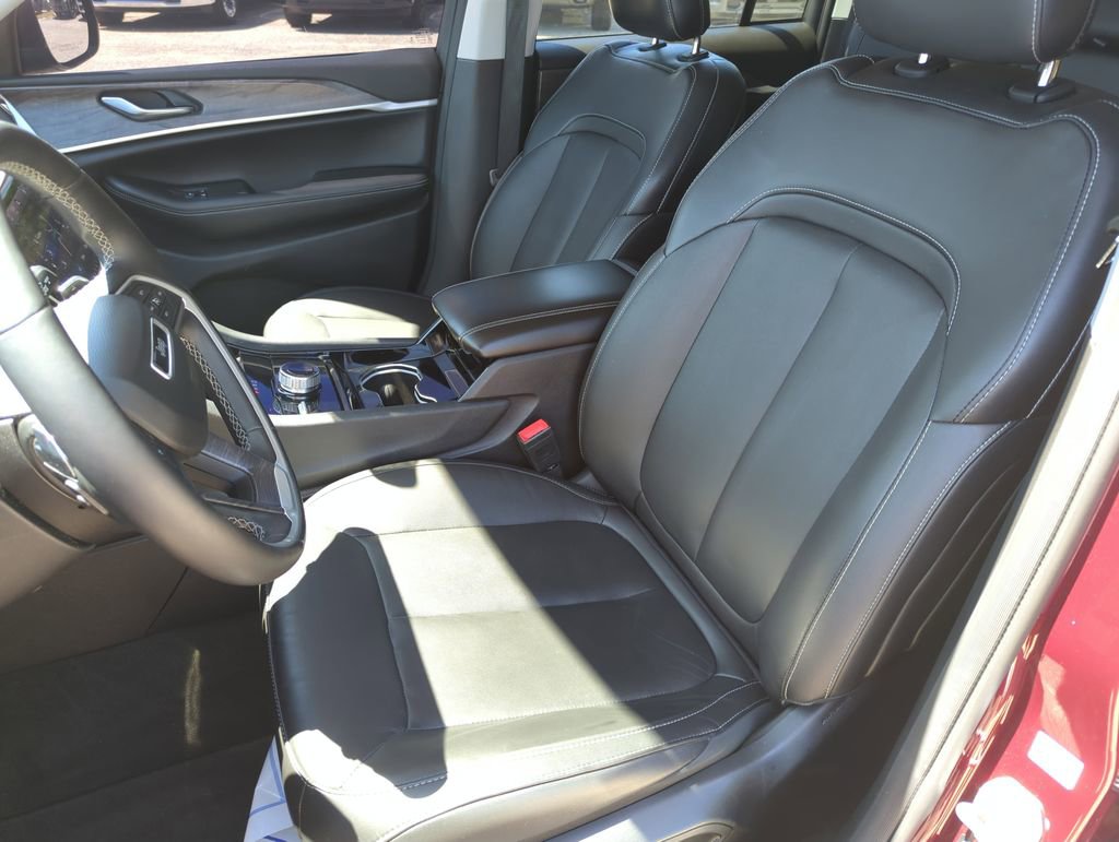 Used 2022 Jeep Grand Cherokee Limited image 12