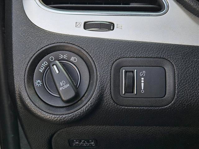 Used 2018 Dodge Journey SXT w/ Connectivity Group FWD image 13