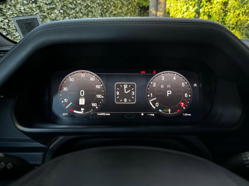 Used 2023 Land Rover Defender 110 V8 image 12