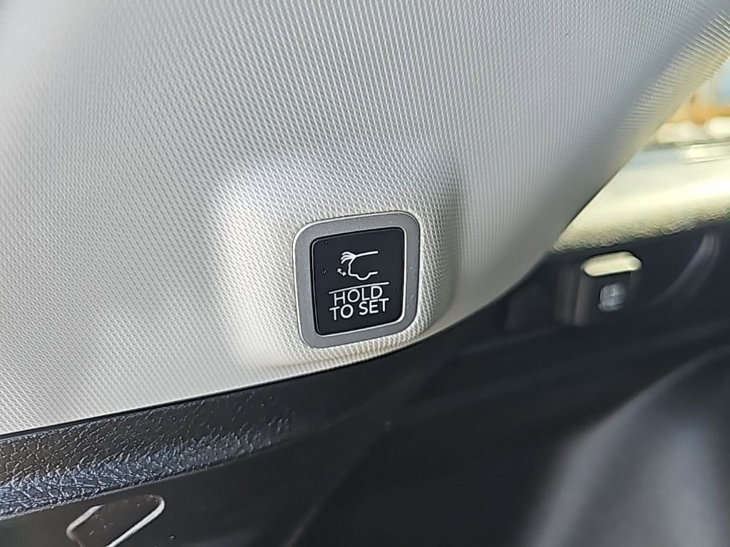 Certified 2023 Jeep Grand Cherokee Limited image 20