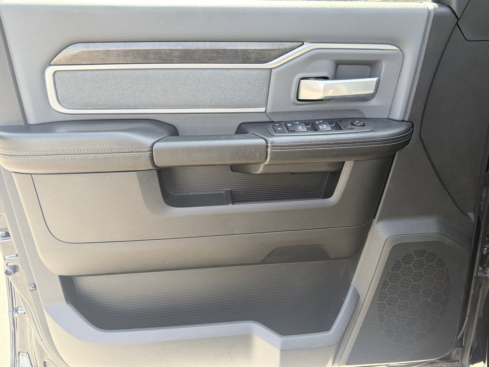 Used 2022 RAM 2500 Big Horn w/ Cold Weather Group image 14