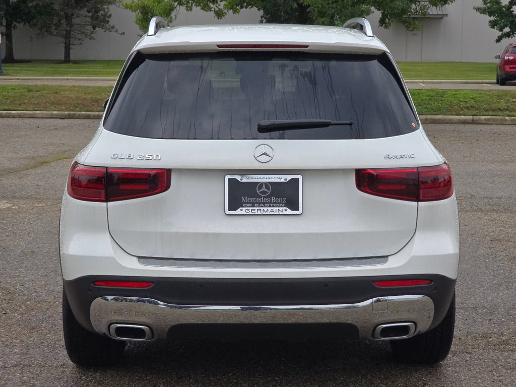 New 2026 Mercedes-Benz GLB 250 4MATIC image 13